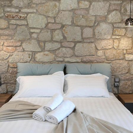Michelangelo Suites And Apartments Valanidorachi Esterno foto